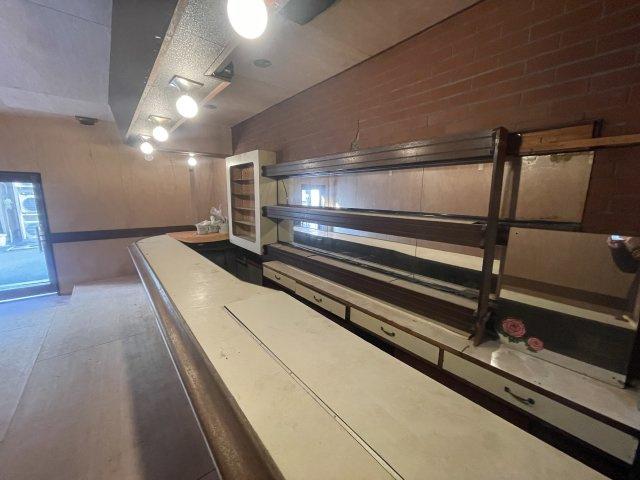 豊中市服部西町２丁目の店舗一部