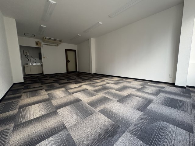 村上ビルの内装