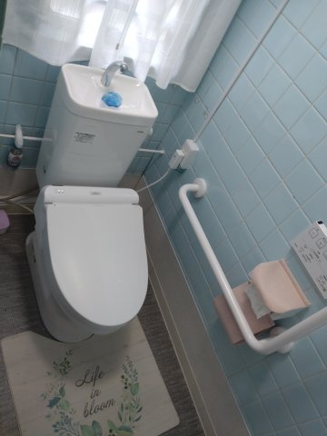 北津守3丁目１F事務所・倉庫のトイレ|シンプルで使いやすいトイレです