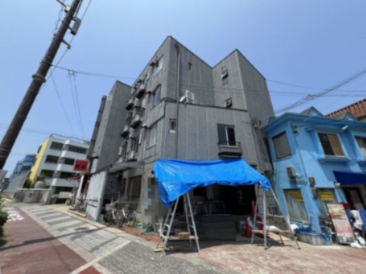 帝塚山シャトーの外観
