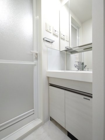 AXAS大森西アジールコートの独立洗面台