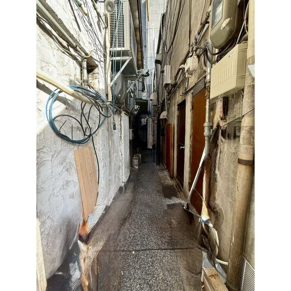 Land千日前横丁