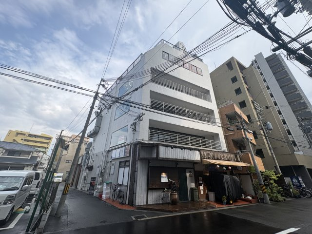 FM TENJINBASHIの外観