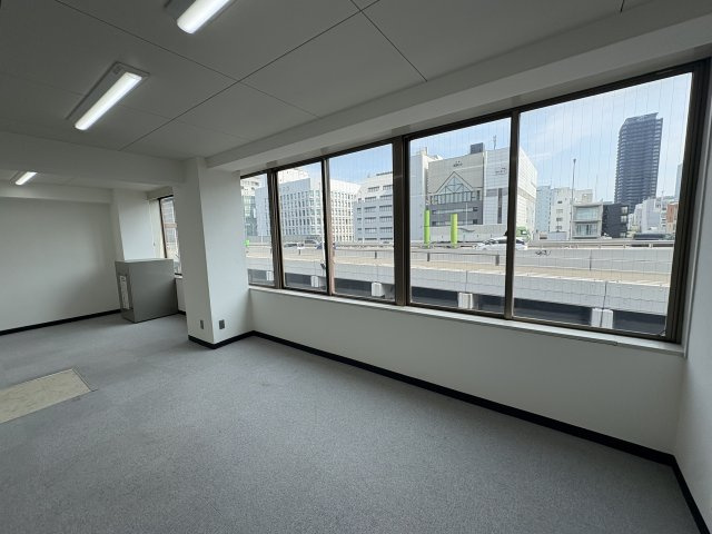 日幸ビルの内装