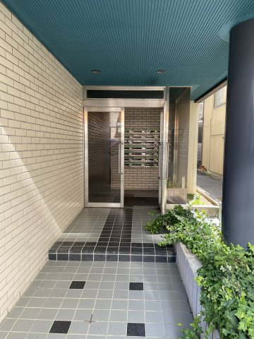 プレイスワン田町のエントランス
