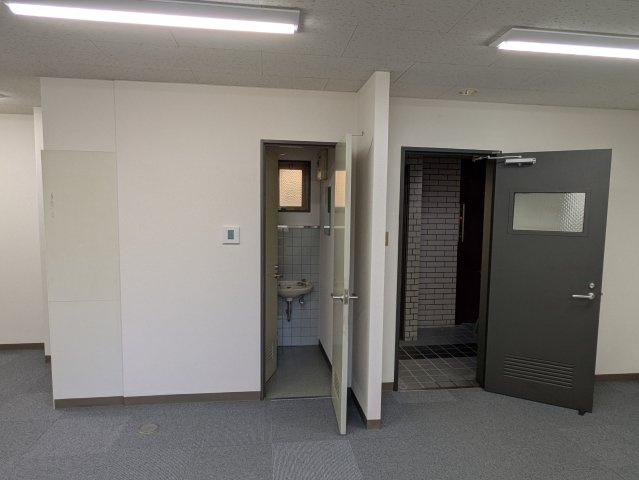 プレイスワン田町の内装