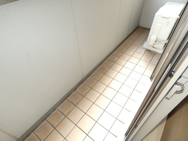 【バルコニー】 | クレスト三軒茶屋