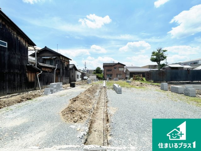 南丹市園部町若松町　新築一戸建ての外観|現在建築中！落ち着いた街並みで新生活を始めることが出来そう！周辺の物件も併せてご紹介させて頂きます！