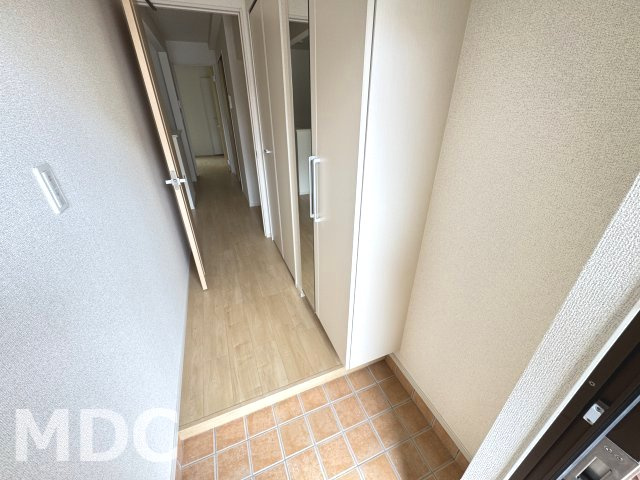 ラドゥサーⅣの玄関