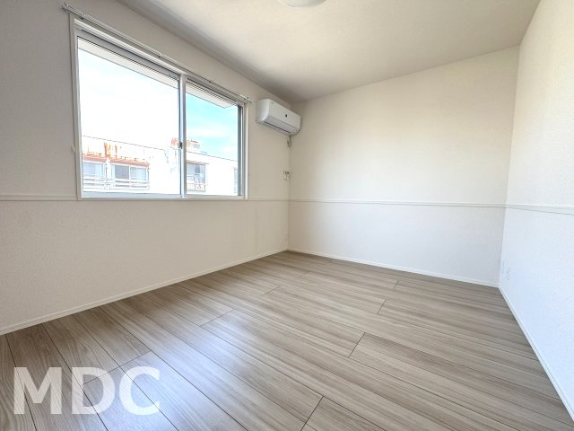 ミルキー住吉の洋室