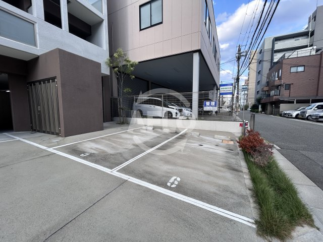 ルレーヴ江坂の駐車場|ル・レーヴ江坂　駐車場