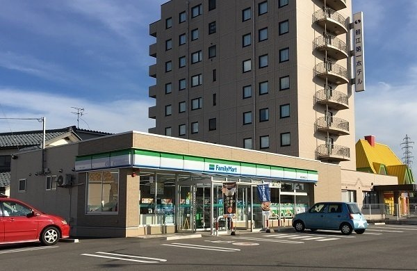 カーサ・プラシード　Ⅱの周辺|ファミリーマートまで250m