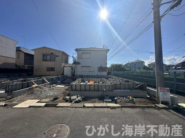 茅ヶ崎市室田３丁目　新築戸建　全２棟の外観|8月6日撮影　建築中　現地外観