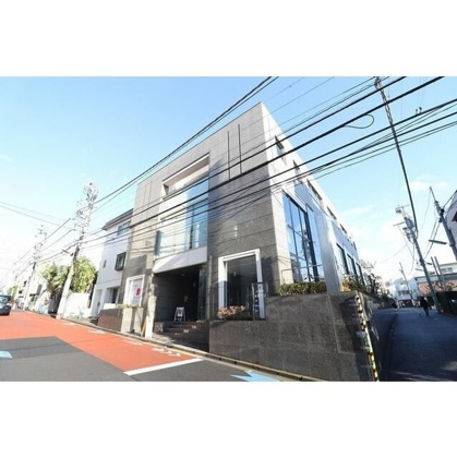 アルファゾーンビルの画像