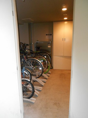【設備】 | ヴォーガコルテ高円寺 | 駐輪場。