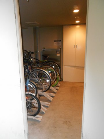 【設備】 | ヴォーガコルテ高円寺 | 駐輪場。