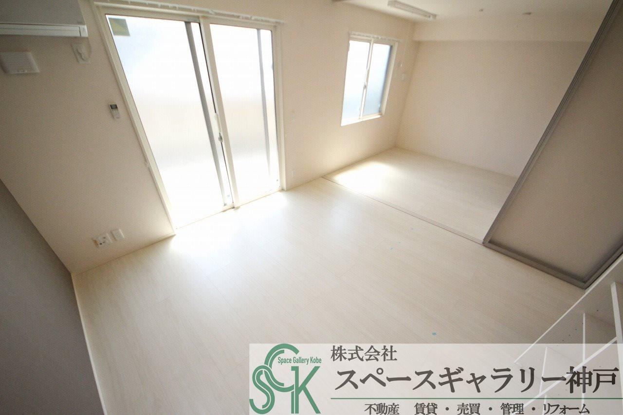 アンソレイエ　ファミーユ　B棟の居間・リビング|※同物件の別のお部屋の写真です※