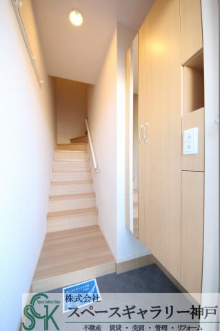 アンソレイエ　ファミーユ　B棟の玄関|※同物件の別のお部屋の写真です※