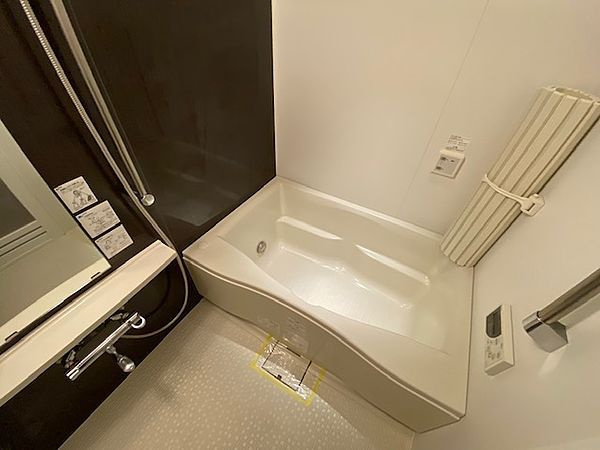 コンフォリア新川の浴室