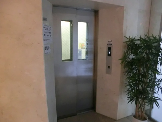 シャローム南小岩のその他共用部分|エレベーター完備。