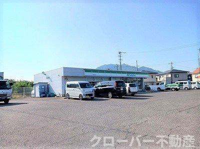 ハピネスⅢの周辺|ファミリーマート福家店さんまで500m