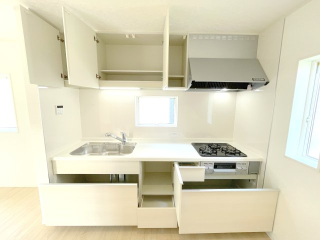 【内観：施工例】 | 富士見市羽沢2丁目　新築一戸建住宅　全9棟　(ふじみ野店) | 同仕様の施工例です。実際の完成物件の内観・仕様が一部異なる場合があります。