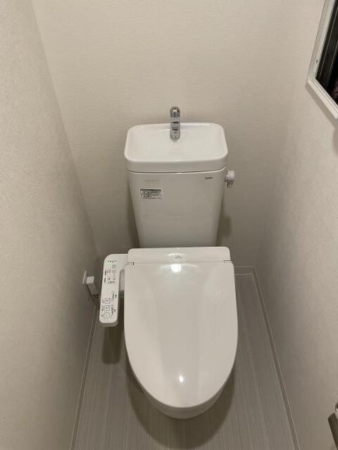 Ｌａ　Ｇｒａｃｉａ四谷のトイレ|落ち着いた色調のトイレです