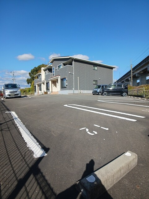 ジラソーレの駐車場|駐車スペースもあります☆