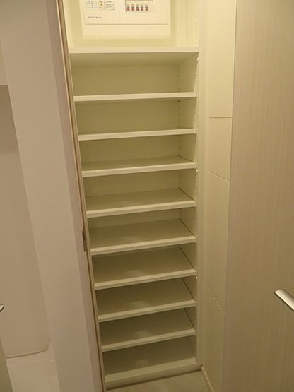 【収納】ザ・パークハビオ三軒茶屋