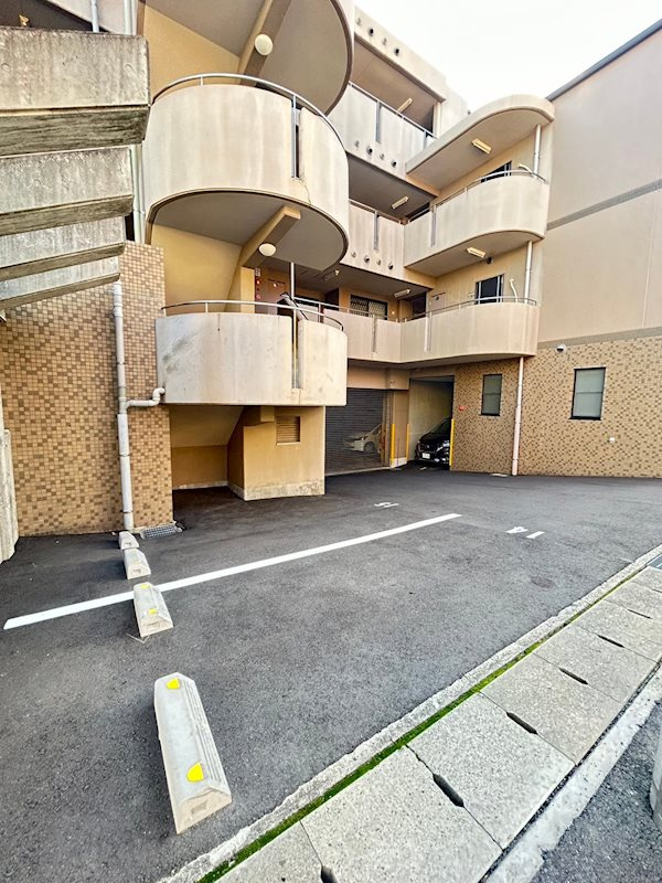 エリム摩耶の外観