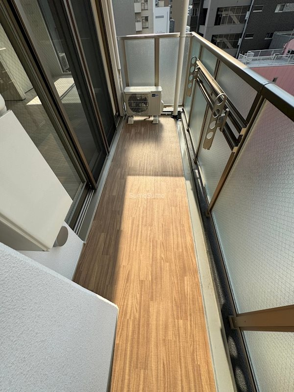 大阪市浪速区桜川１丁目の賃貸マンションのバルコニー