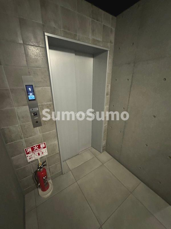 大阪市西区西本町１丁目の賃貸マンションの外観