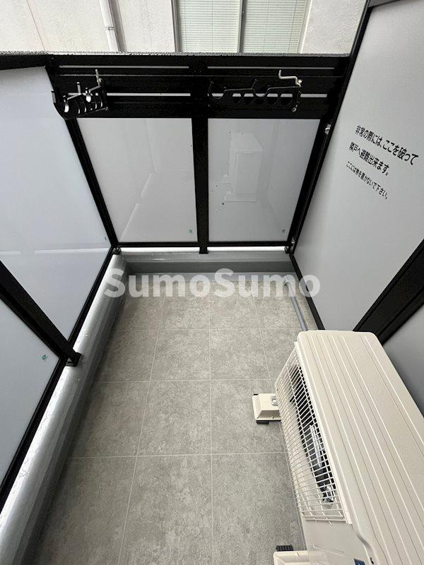 大阪市西区西本町１丁目の賃貸マンションのバルコニー