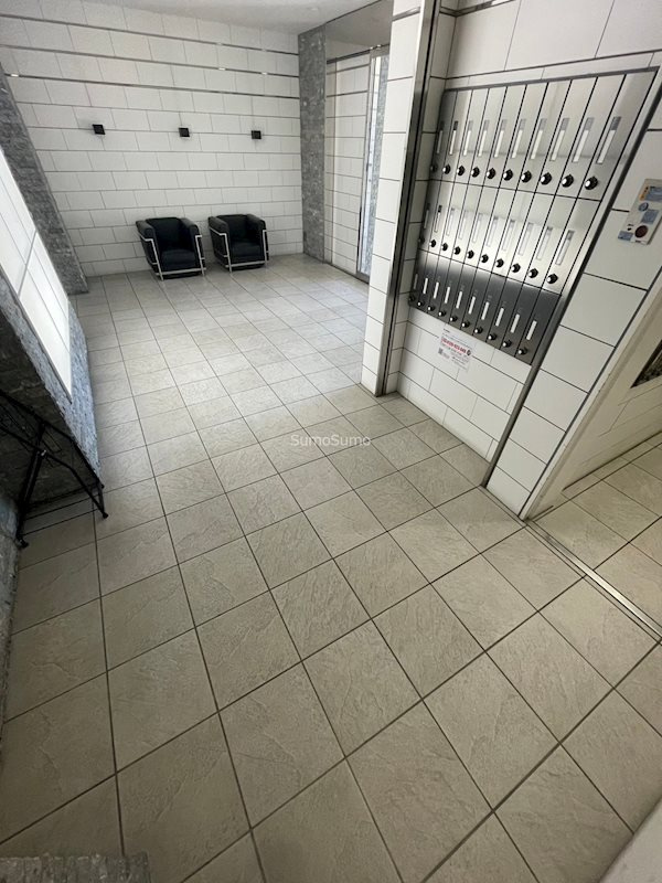 大阪市中央区上町の賃貸マンションのロビー