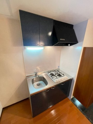 大阪市中央区内淡路町１丁目の賃貸マンションのキッチン