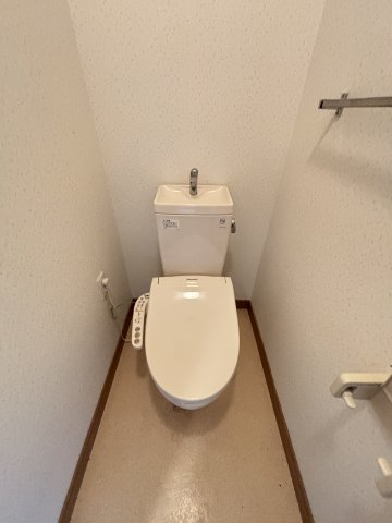 高口箔屋ビルのトイレ