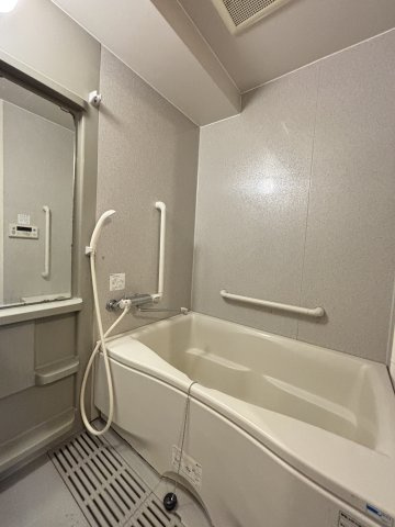 高口箔屋ビルの浴室