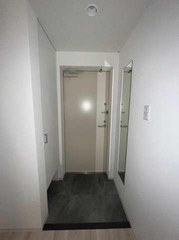 アドバンス難波ラシュレの玄関