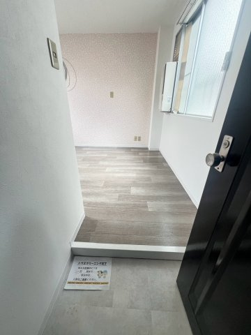 米田マンションⅠの玄関