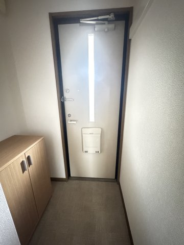 ハイツ平成の玄関