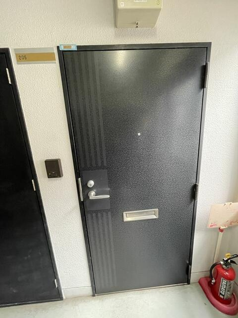 ウィンド五本木の玄関
