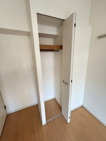 プレサンス難波EASTモダニティの収納