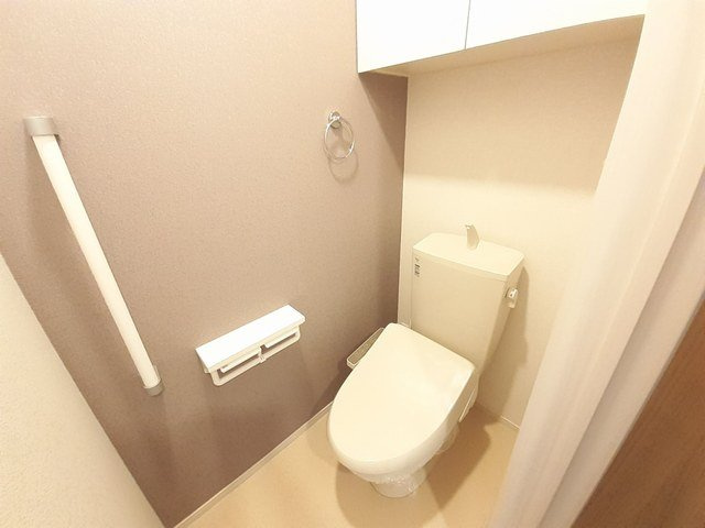 ヴィラ　ドゥ　グレーヌ梅ケ谷Ｄのトイレ