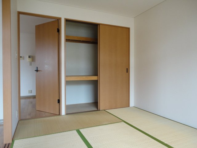 プチガーデンの内装|和室