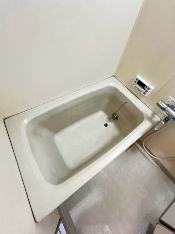 ロイヤルメゾン宝塚南の浴室