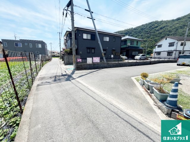 姫路市広畑区西蒲田　第19期　新築一戸建ての前面道路含む現地写真|周辺は落ち着いた街並みの住宅地！子育てがしやすい住環境です！まだ未完成ですが、現地でしかわからない事もございます。是非一度ご覧ください。