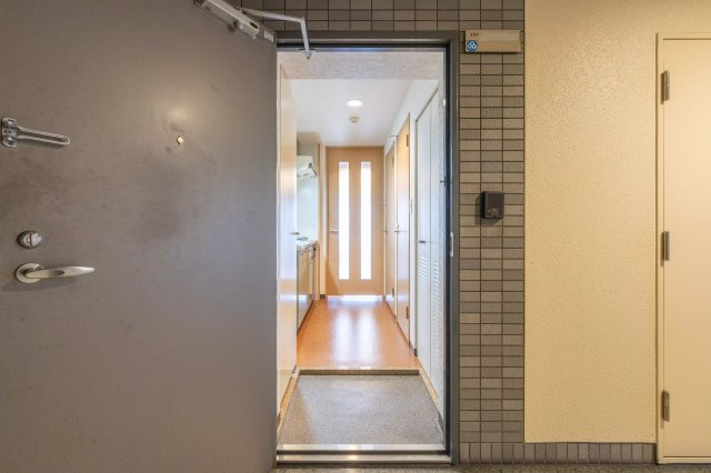 AP859 レシェンテ・ヴィラ東福岡 409の玄関|



