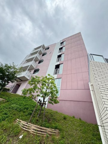 URグリーンヒルズ仁川 7号棟の外観