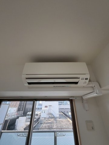 アーバンフラッツ心斎橋 (旧 La Douceur心斎橋)の居間・リビング