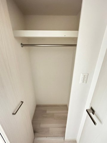 大阪市浪速区日本橋東３丁目の賃貸マンションの収納